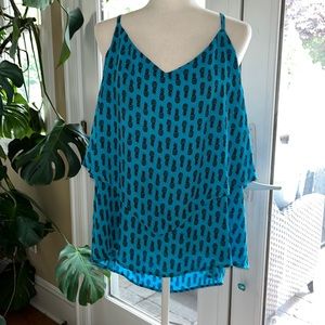 Torrid layered silky flowy tank top Sz 1X pineapple design Gently used plus size